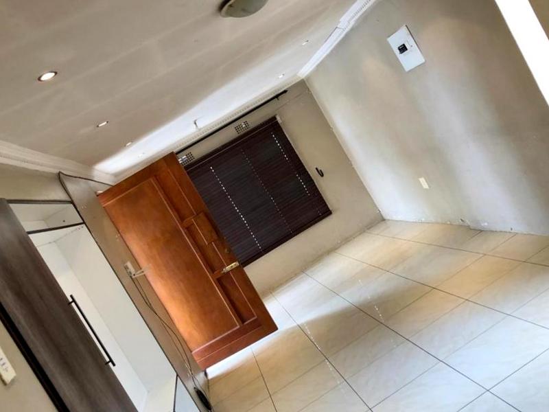 2 Bedroom Property for Sale in Moroka Gauteng