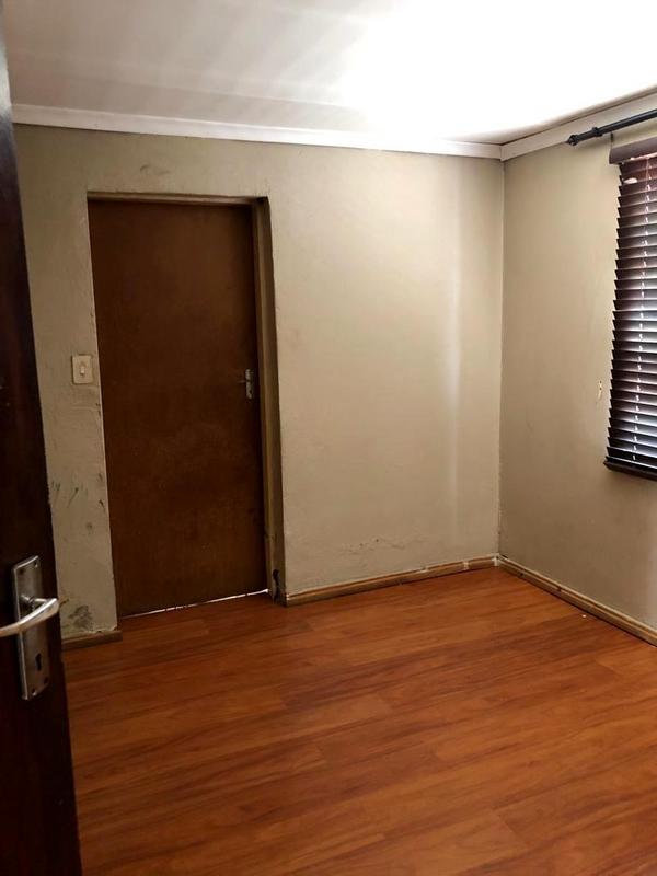 2 Bedroom Property for Sale in Moroka Gauteng