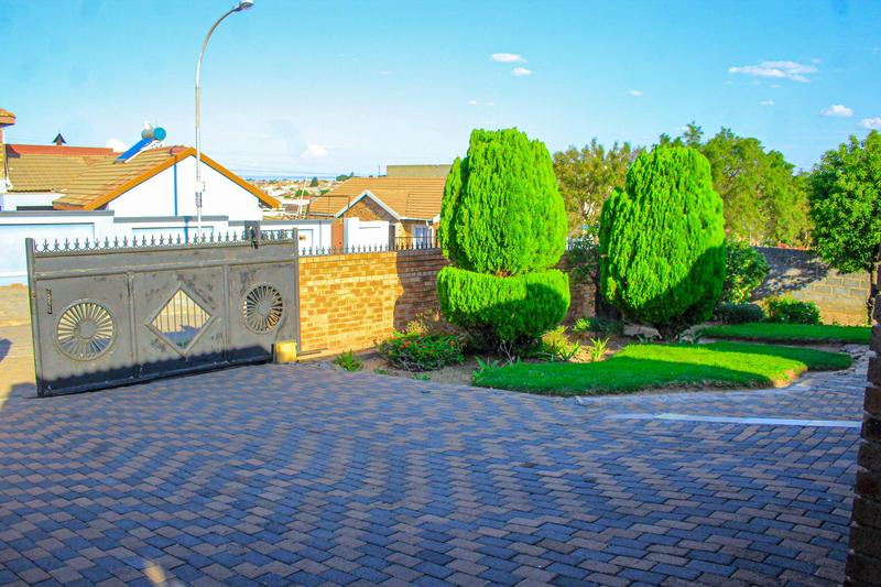 3 Bedroom Property for Sale in Rabie Ridge Gauteng