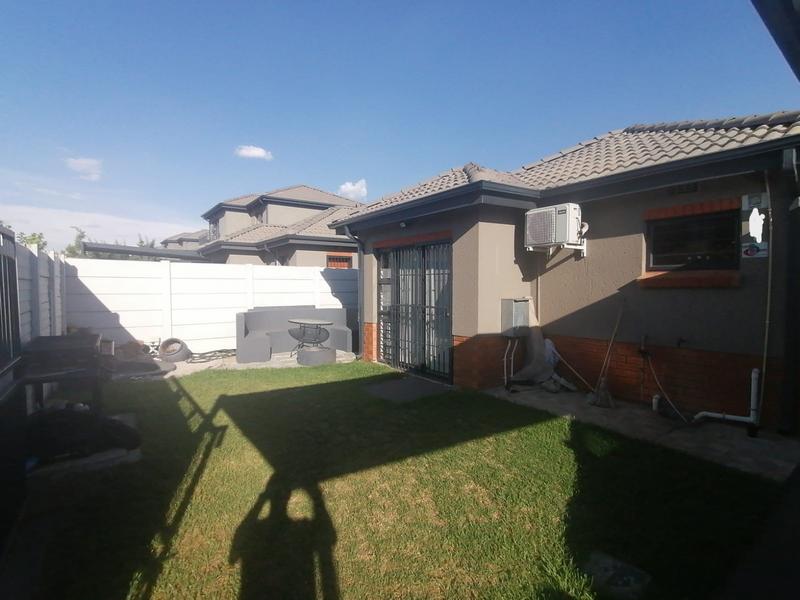 3 Bedroom Property for Sale in Albertsdal Gauteng