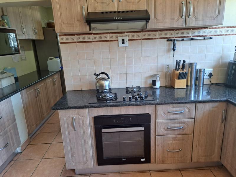 3 Bedroom Property for Sale in Elardus Park Gauteng