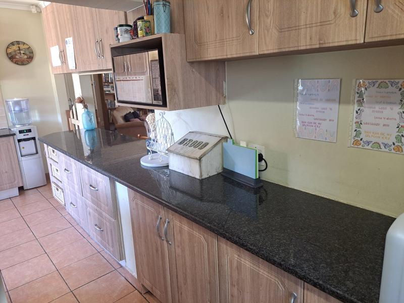 3 Bedroom Property for Sale in Elardus Park Gauteng