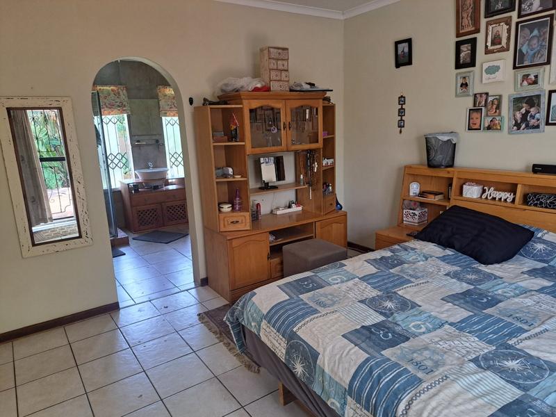 3 Bedroom Property for Sale in Elardus Park Gauteng