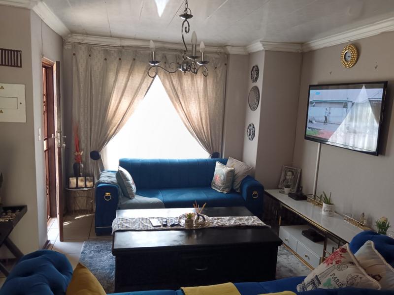 2 Bedroom Property for Sale in Karenpark Gauteng