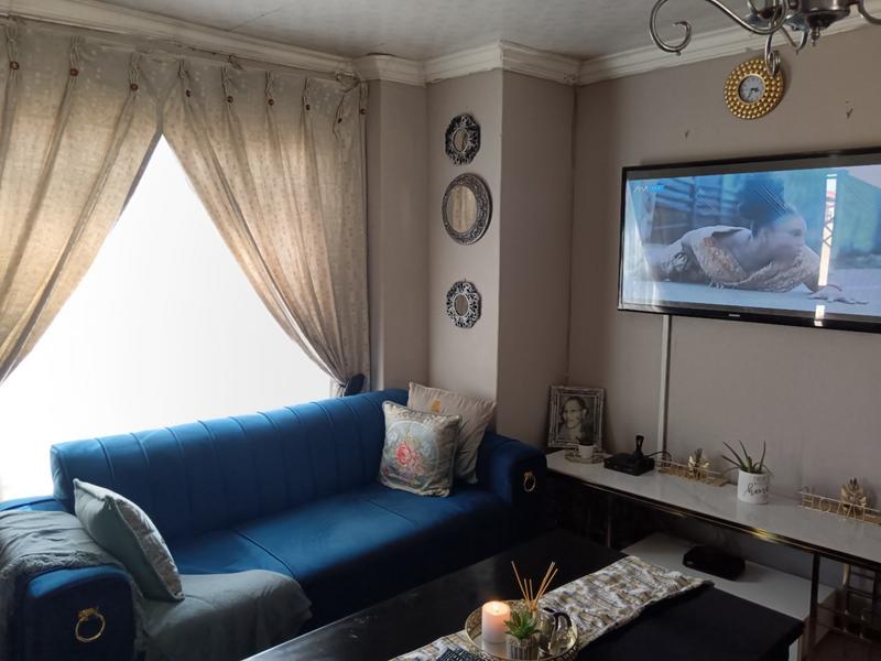 2 Bedroom Property for Sale in Karenpark Gauteng