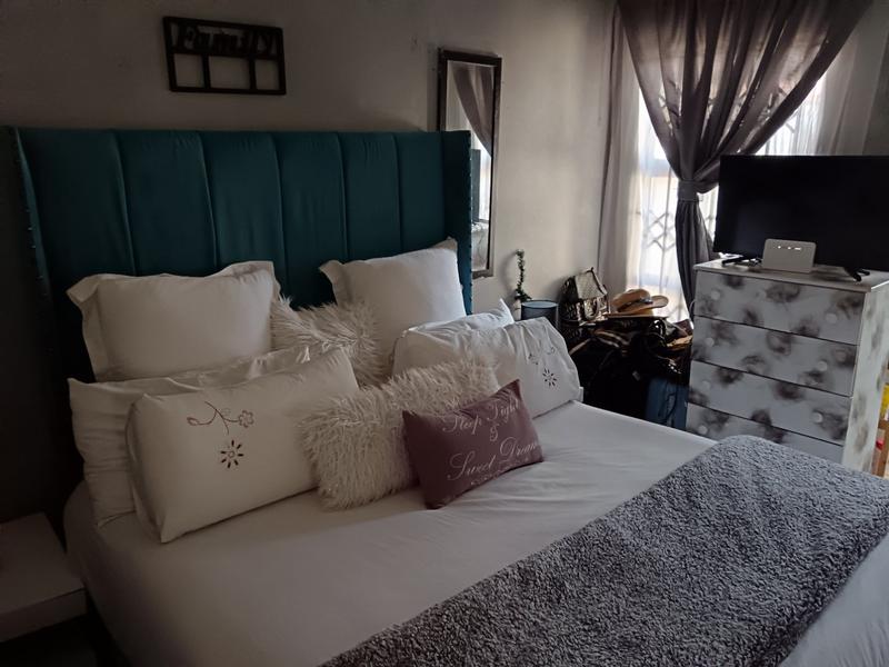 2 Bedroom Property for Sale in Karenpark Gauteng