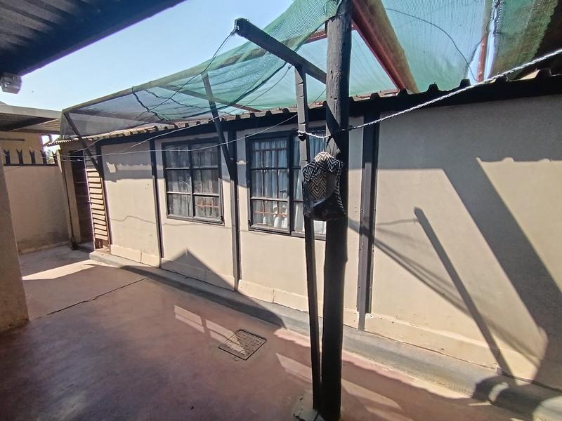 2 Bedroom Property for Sale in Karenpark Gauteng