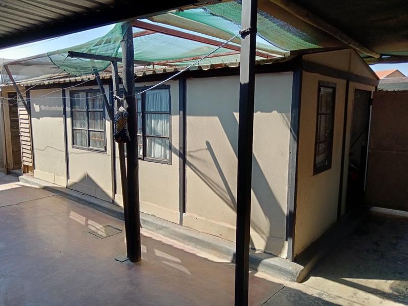 2 Bedroom Property for Sale in Karenpark Gauteng