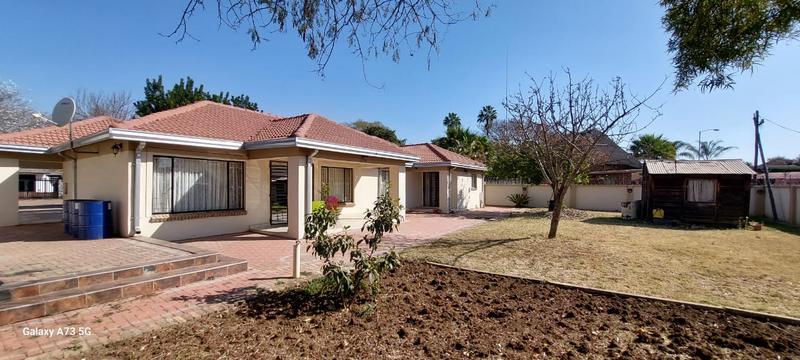 3 Bedroom Property for Sale in Theresa Park Gauteng