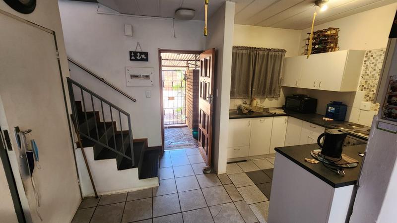 2 Bedroom Property for Sale in Dorandia Gauteng