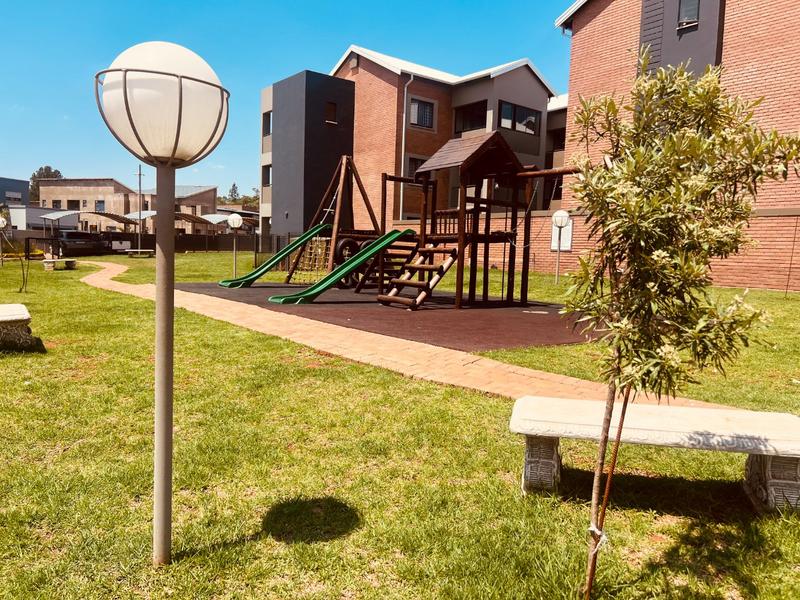 2 Bedroom Property for Sale in Kameeldrift Gauteng