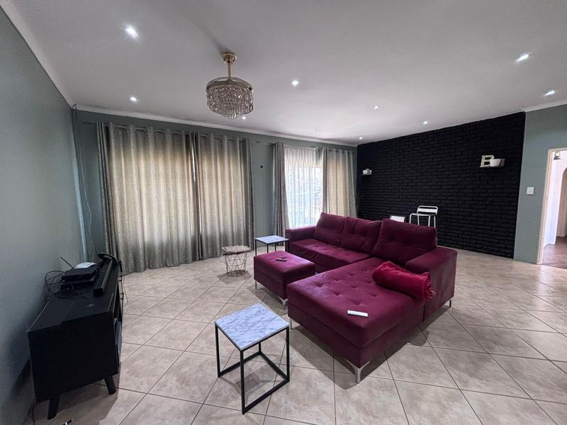 2 Bedroom Property for Sale in Windsor Gauteng