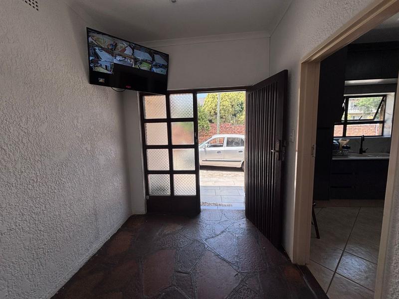 2 Bedroom Property for Sale in Windsor Gauteng