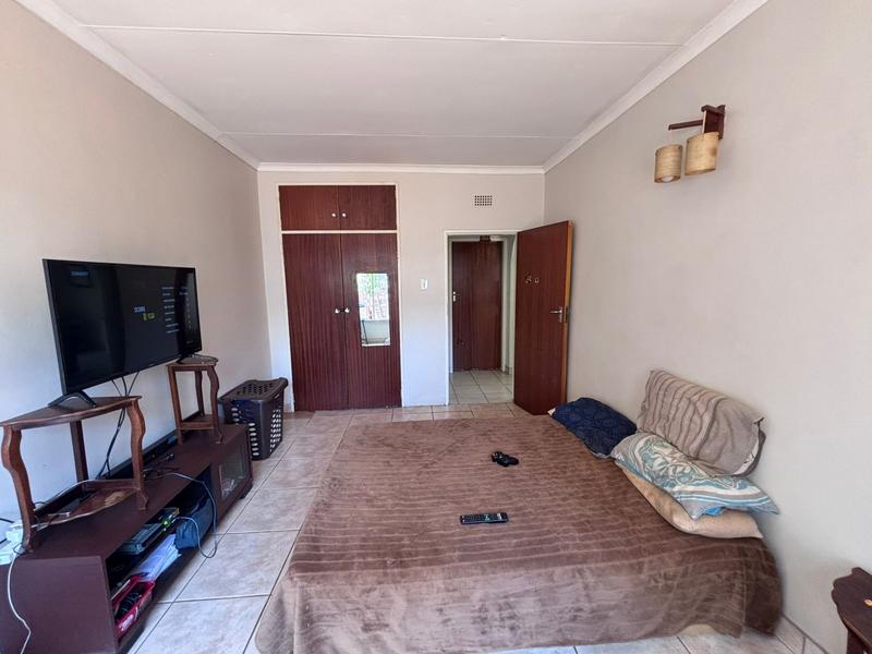 2 Bedroom Property for Sale in Windsor Gauteng