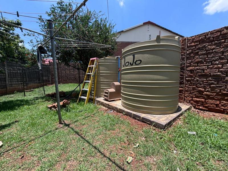 2 Bedroom Property for Sale in Windsor Gauteng