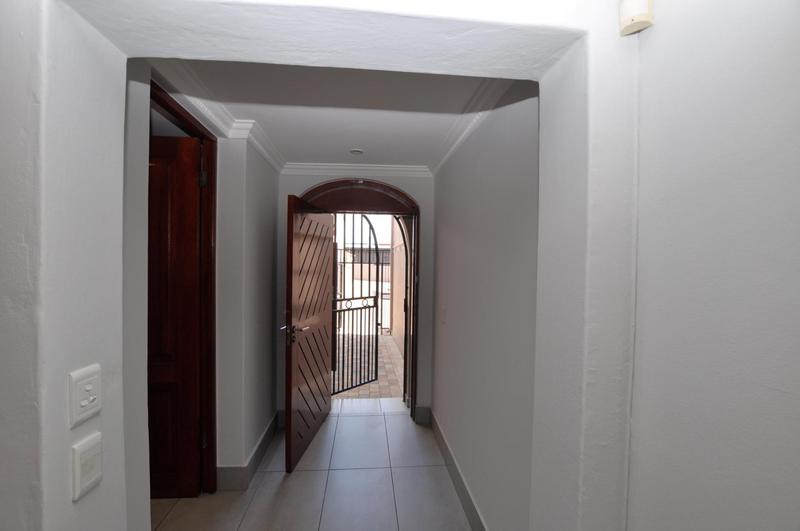 To Let 3 Bedroom Property for Rent in Fourways Gauteng