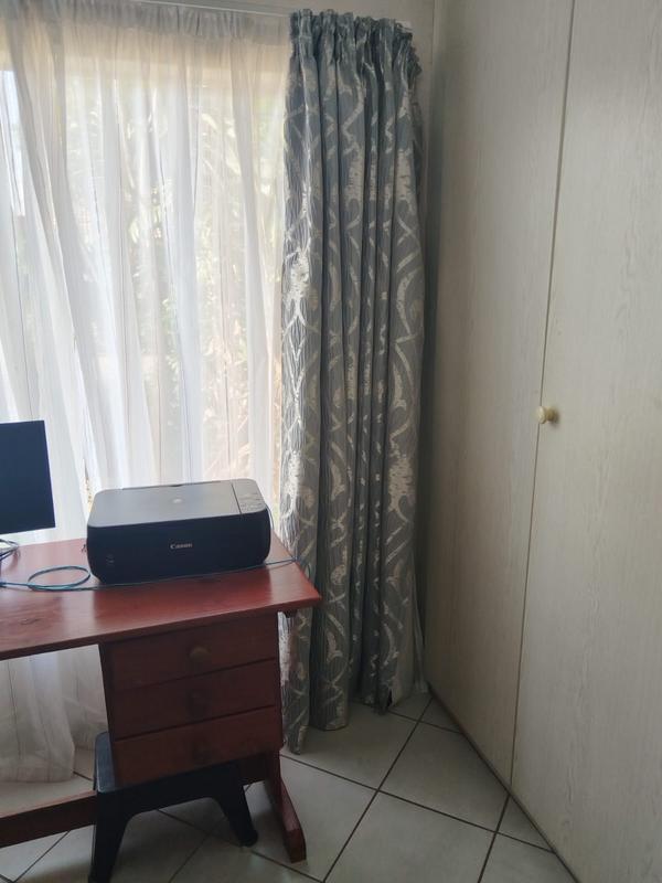 To Let 2 Bedroom Property for Rent in Amberfield Glen Gauteng