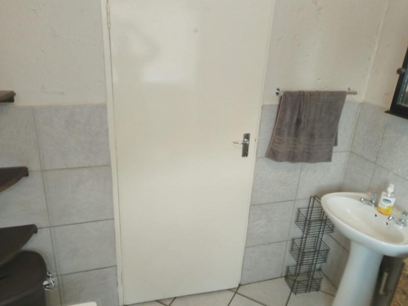 To Let 2 Bedroom Property for Rent in Amberfield Glen Gauteng