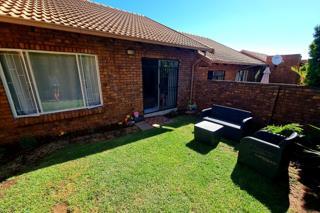 To Let 2 Bedroom Property for Rent in Amberfield Glen Gauteng