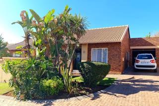 To Let 2 Bedroom Property for Rent in Amberfield Glen Gauteng