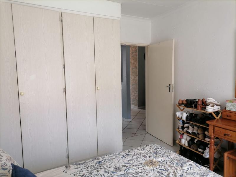 To Let 2 Bedroom Property for Rent in Amberfield Glen Gauteng