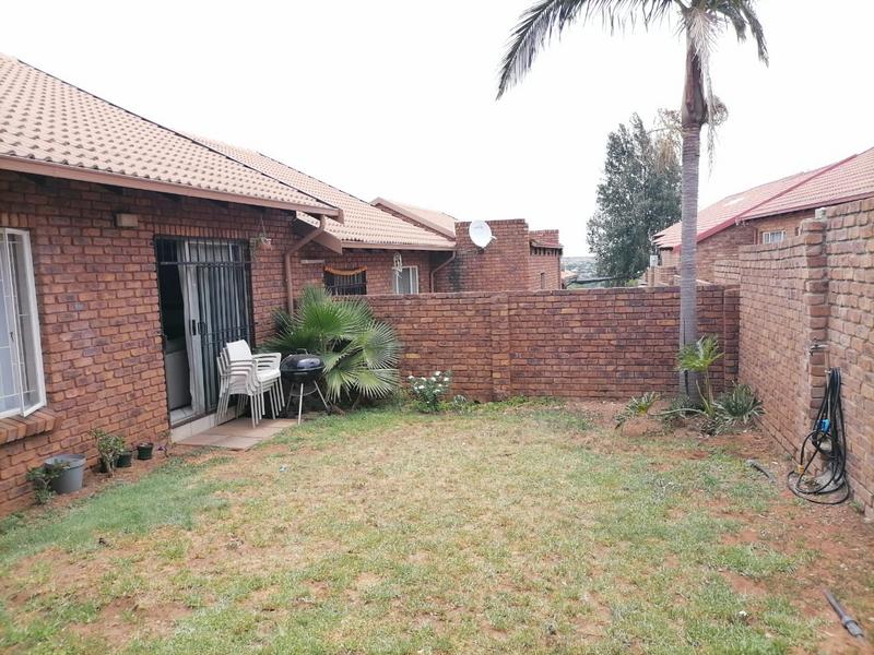 To Let 2 Bedroom Property for Rent in Amberfield Glen Gauteng