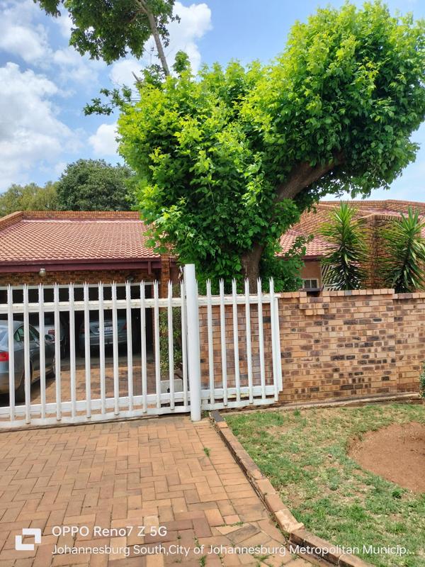 3 Bedroom Property for Sale in Suideroord Gauteng