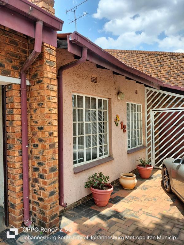 3 Bedroom Property for Sale in Suideroord Gauteng