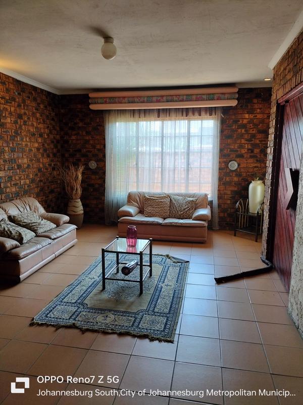 3 Bedroom Property for Sale in Suideroord Gauteng