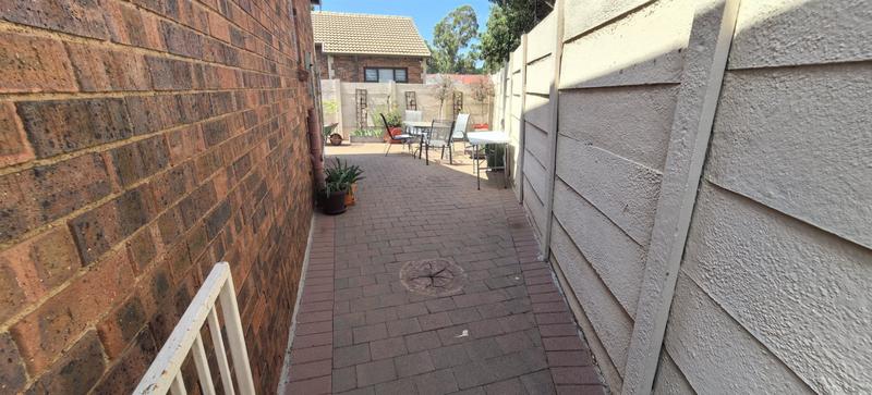 3 Bedroom Property for Sale in Bergbron Gauteng