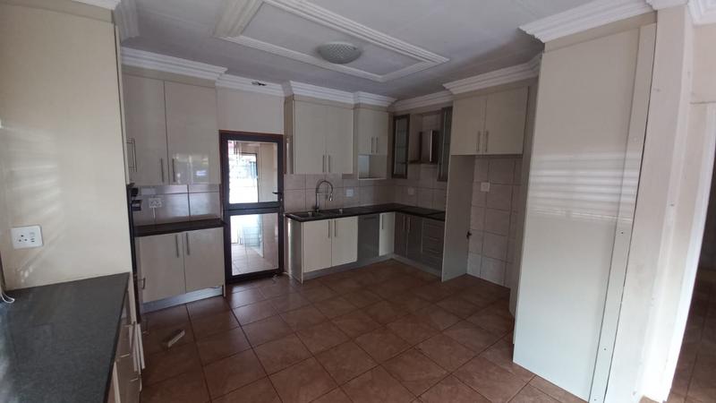 9 Bedroom Property for Sale in Claremont Gauteng