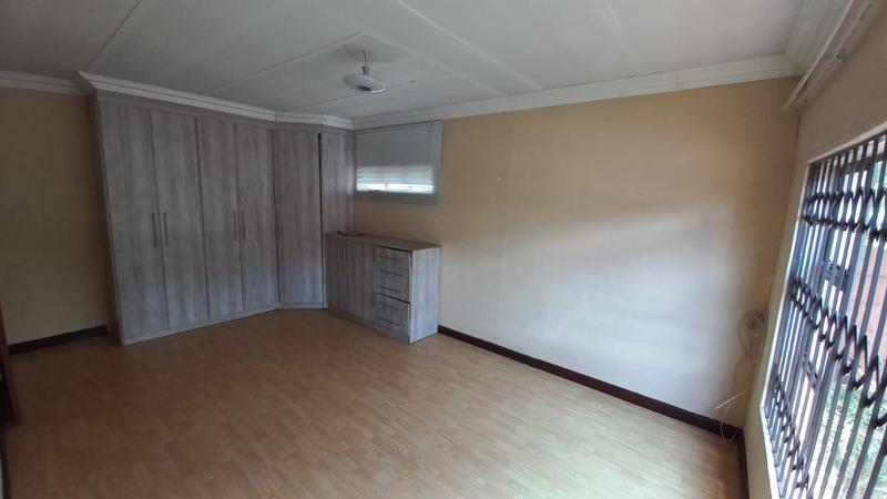 9 Bedroom Property for Sale in Claremont Gauteng