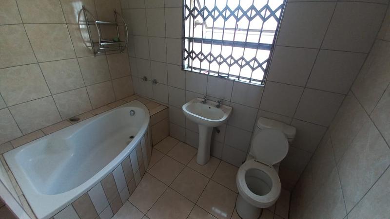 9 Bedroom Property for Sale in Claremont Gauteng