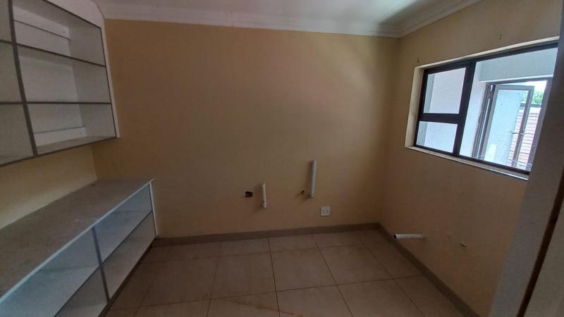 9 Bedroom Property for Sale in Claremont Gauteng