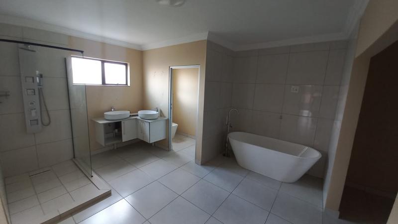 9 Bedroom Property for Sale in Claremont Gauteng