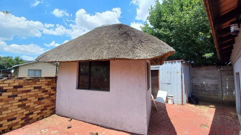 9 Bedroom Property for Sale in Claremont Gauteng