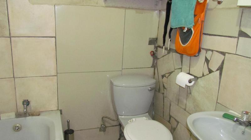 2 Bedroom Property for Sale in Olievenhoutbosch Gauteng