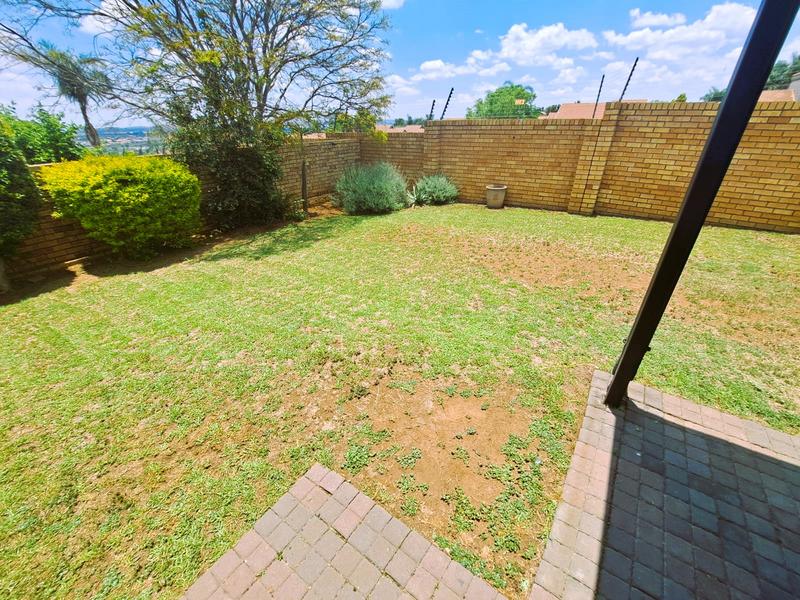 2 Bedroom Property for Sale in Amberfield Manor Gauteng