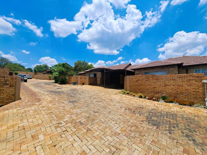 2 Bedroom Property for Sale in Amberfield Manor Gauteng