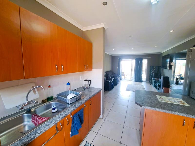 2 Bedroom Property for Sale in Amberfield Manor Gauteng