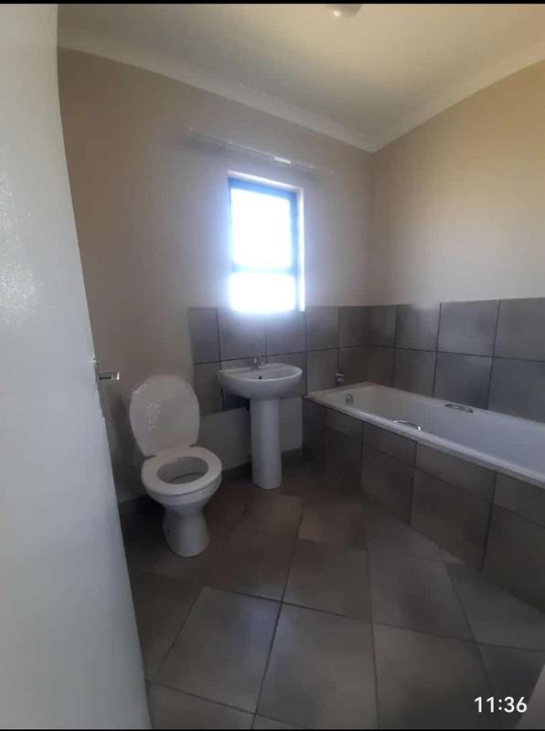 3 Bedroom Property for Sale in Witpoortjie Gauteng