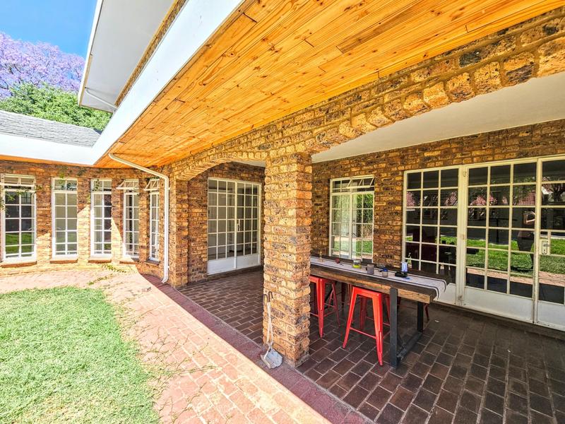 5 Bedroom Property for Sale in Waterkloof A H Gauteng