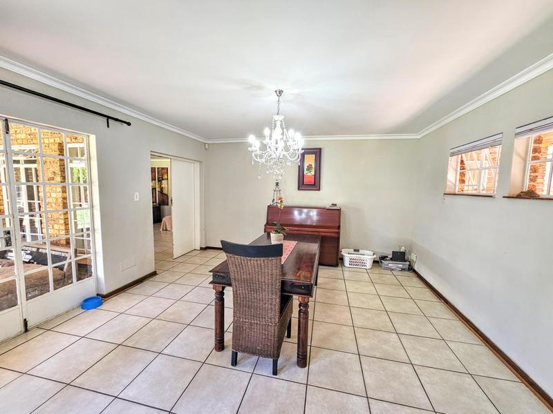 5 Bedroom Property for Sale in Waterkloof A H Gauteng