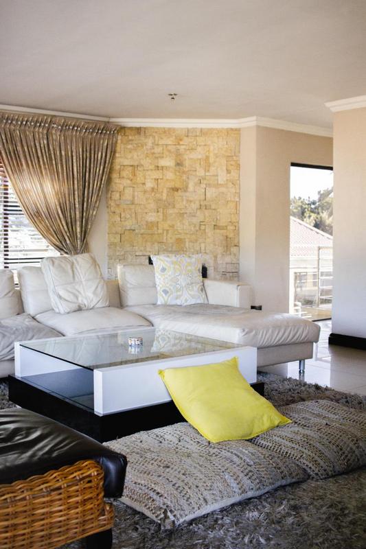 5 Bedroom Property for Sale in Meredale Gauteng