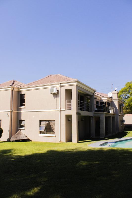 5 Bedroom Property for Sale in Meredale Gauteng