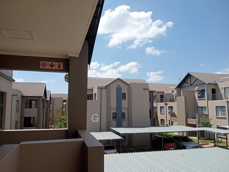 2 Bedroom Property for Sale in Ruimsig Gauteng