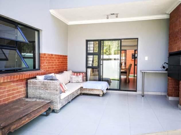 To Let 4 Bedroom Property for Rent in Waterkloof A H Gauteng