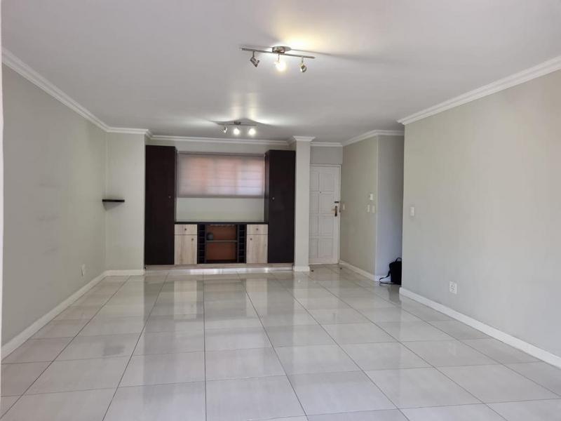 2 Bedroom Property for Sale in Strathavon Gauteng