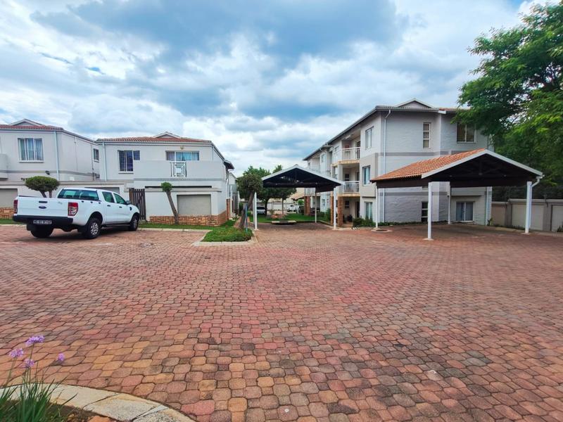 1 Bedroom Property for Sale in Fourways Gauteng