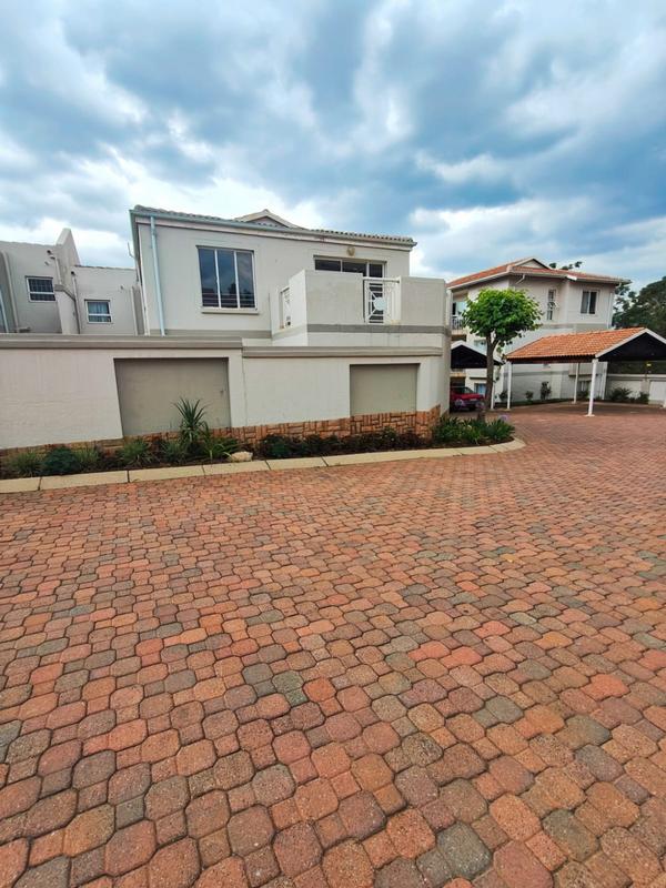 1 Bedroom Property for Sale in Fourways Gauteng